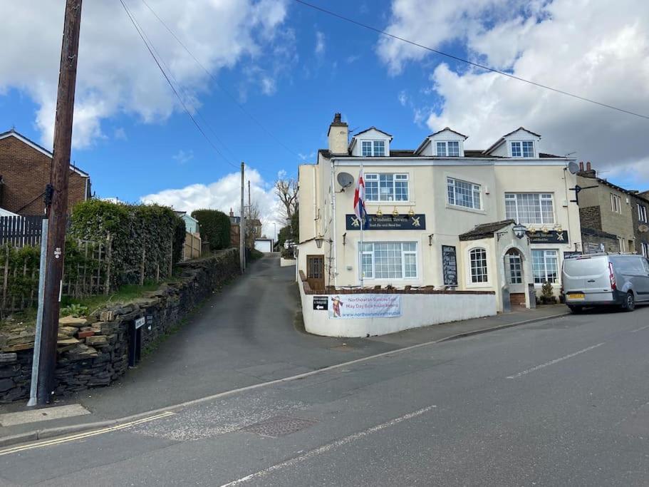 Unique Victorian Stable Conversion Halifax Eksteriør bilde