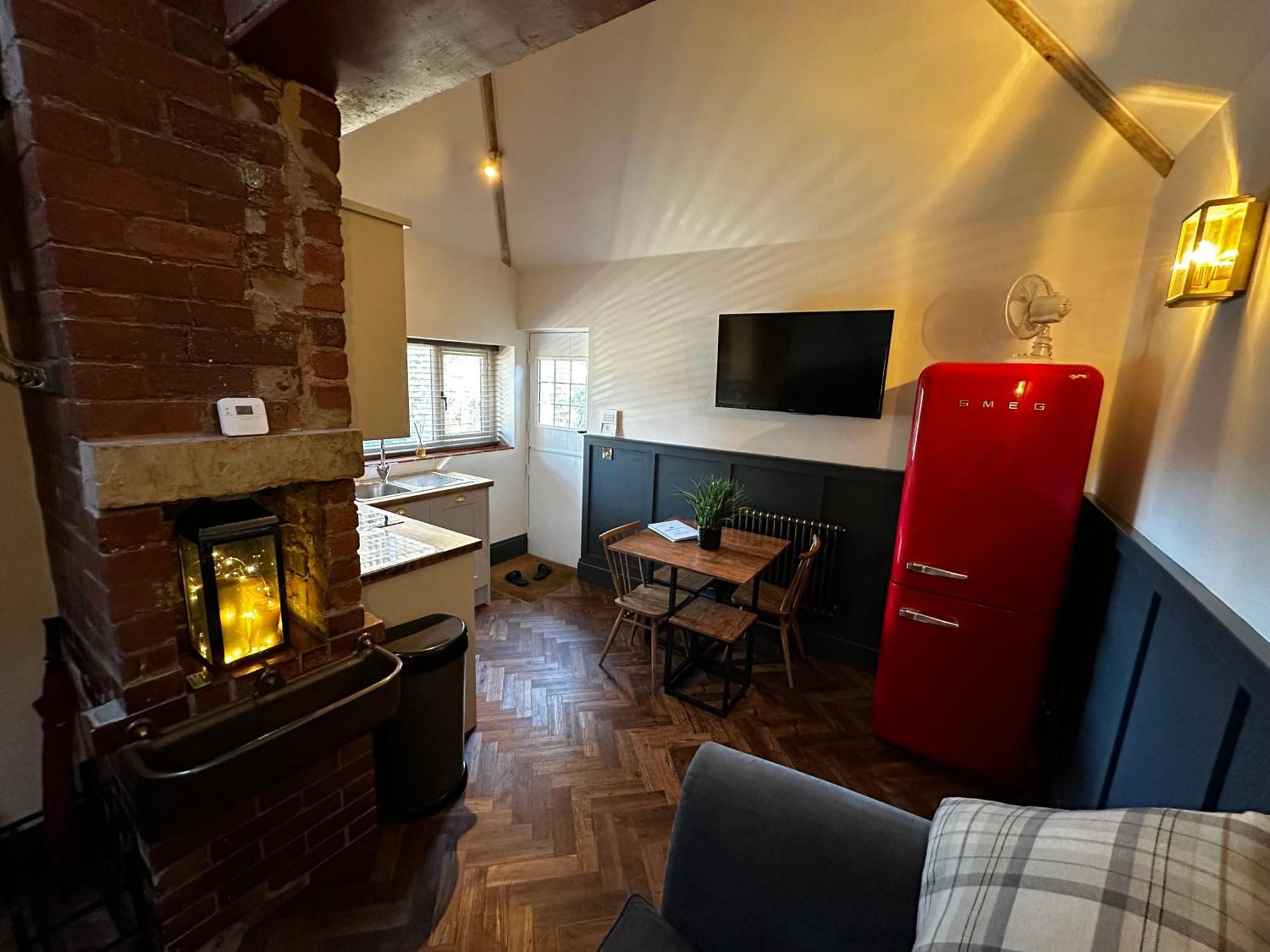 Unique Victorian Stable Conversion Halifax Eksteriør bilde